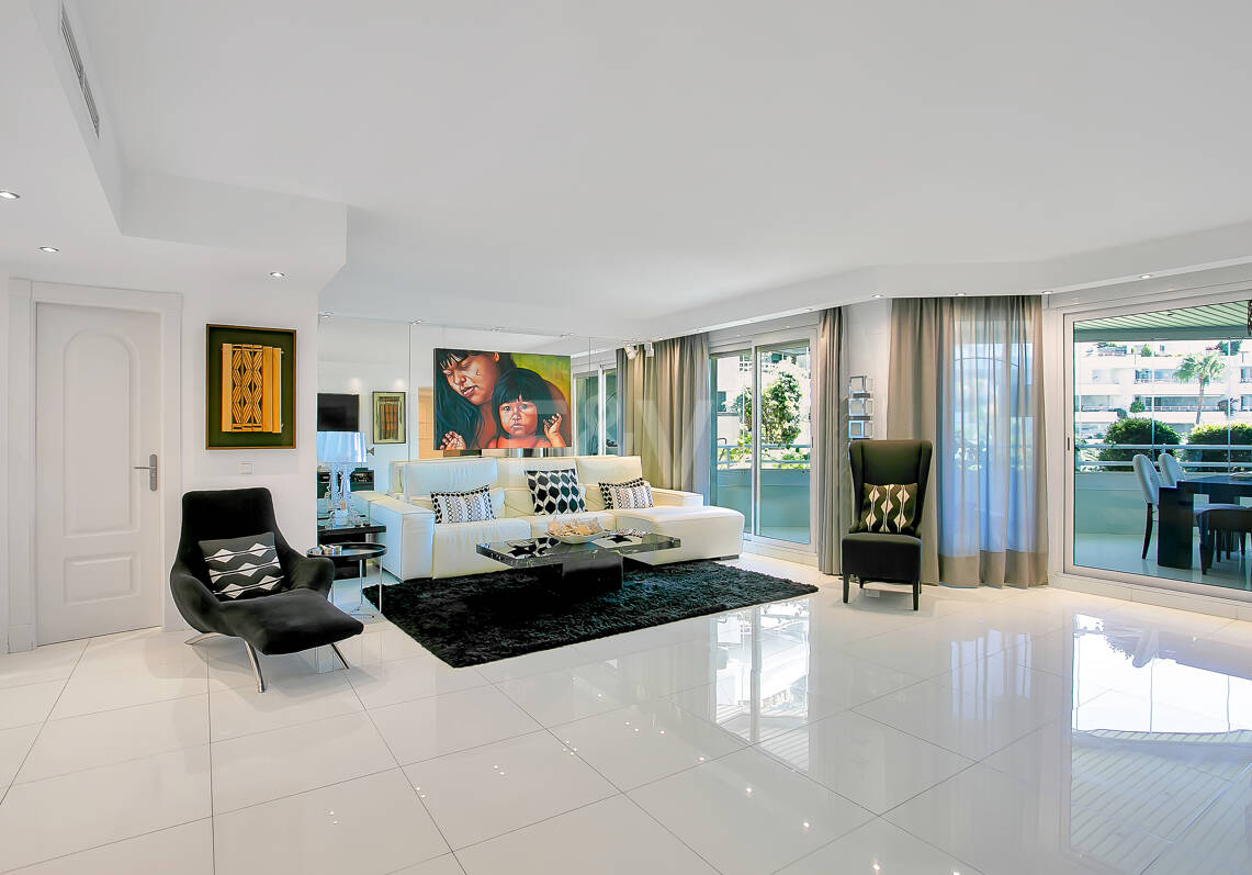 Elegantes Apartment mit 4 Schlafzimmern am Strand und Meerblick in Playa Esmeralda