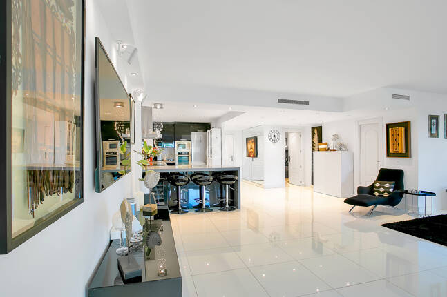 Elegantes Apartment mit 4 Schlafzimmern am Strand und Meerblick in Playa Esmeralda