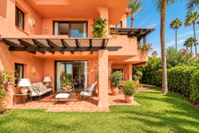 Elegante Maisonette-Wohnung in erster Strandlinie mit direktem Strandzugang und wunderschönem Meerblick