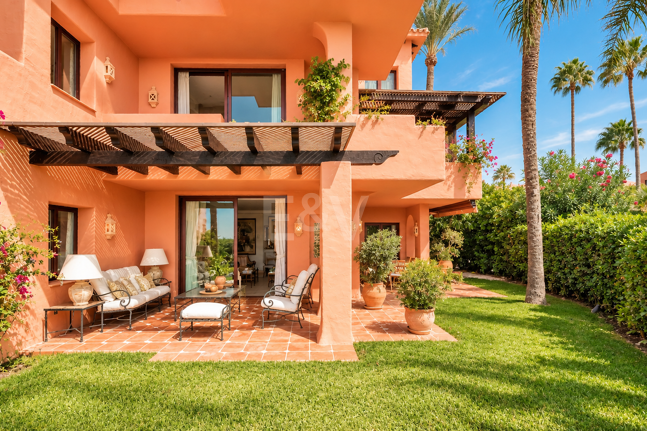 Elegante Maisonette-Wohnung in erster Strandlinie mit direktem Strandzugang und wunderschönem Meerblick