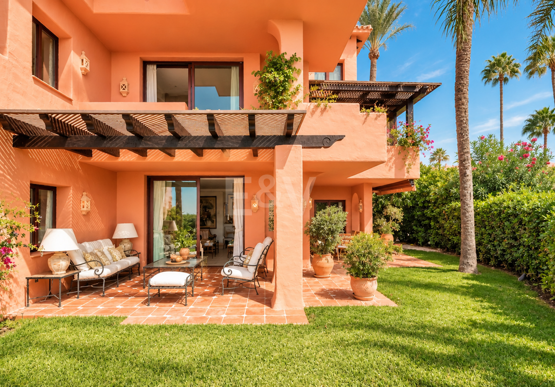 Elegante Maisonette-Wohnung in erster Strandlinie mit direktem Strandzugang und wunderschönem Meerblick