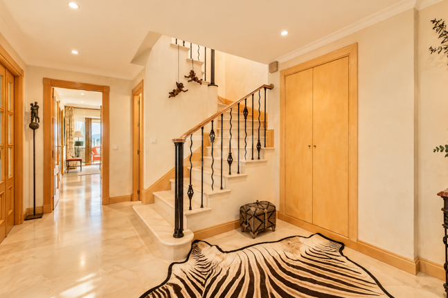 Elegante Maisonette-Wohnung in erster Strandlinie mit direktem Strandzugang und wunderschönem Meerblick