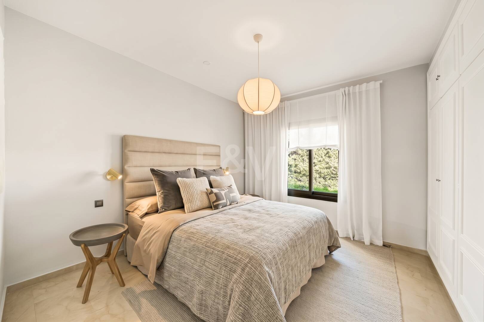 Schöne und komfortable Wohnung mit freiem Blick in bester Lage in Nueva Andalucía