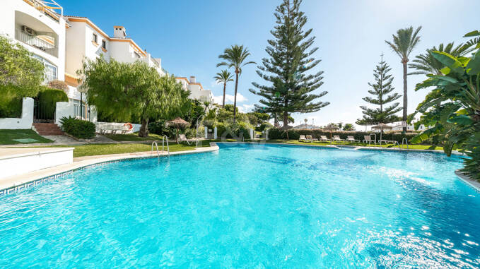 Schöne und komfortable Wohnung mit freiem Blick in bester Lage in Nueva Andalucía