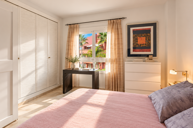 Wohnung in erster Strandlinie in Elviria, Marbella