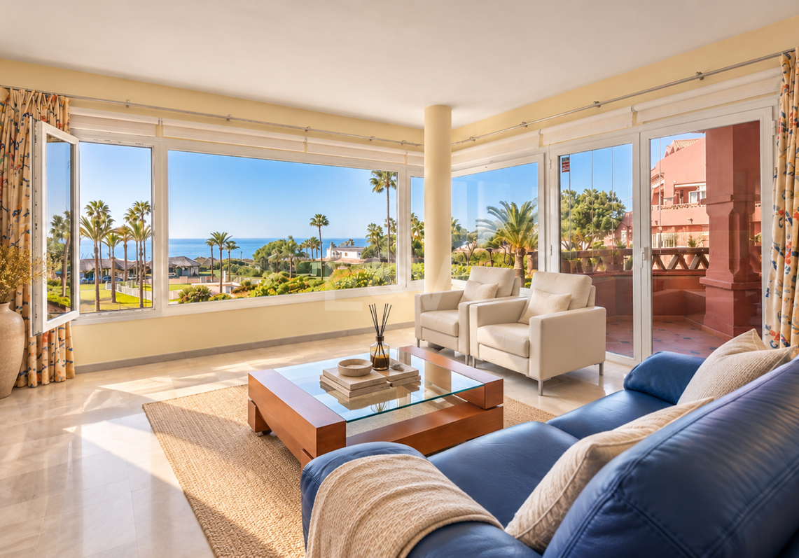 Wohnung in erster Strandlinie in Elviria, Marbella