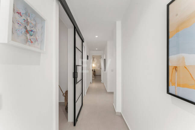 Skandy-Stil-Apartment mit Touristenlizenz und Meerblick von der Dachterrasse in Aldea Blanca, Nueva Andalucía