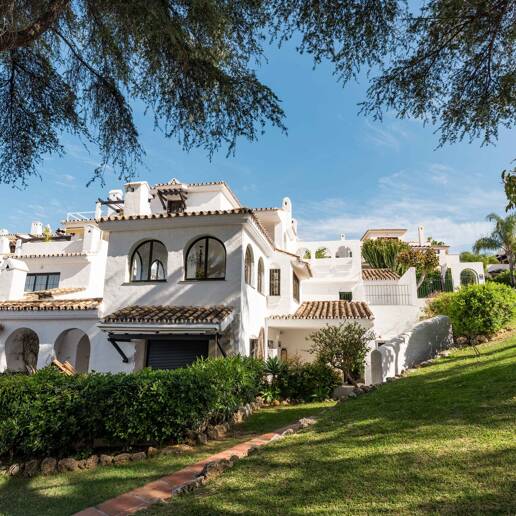 Skandy-Stil-Apartment mit Touristenlizenz und Meerblick von der Dachterrasse in Aldea Blanca, Nueva Andalucía