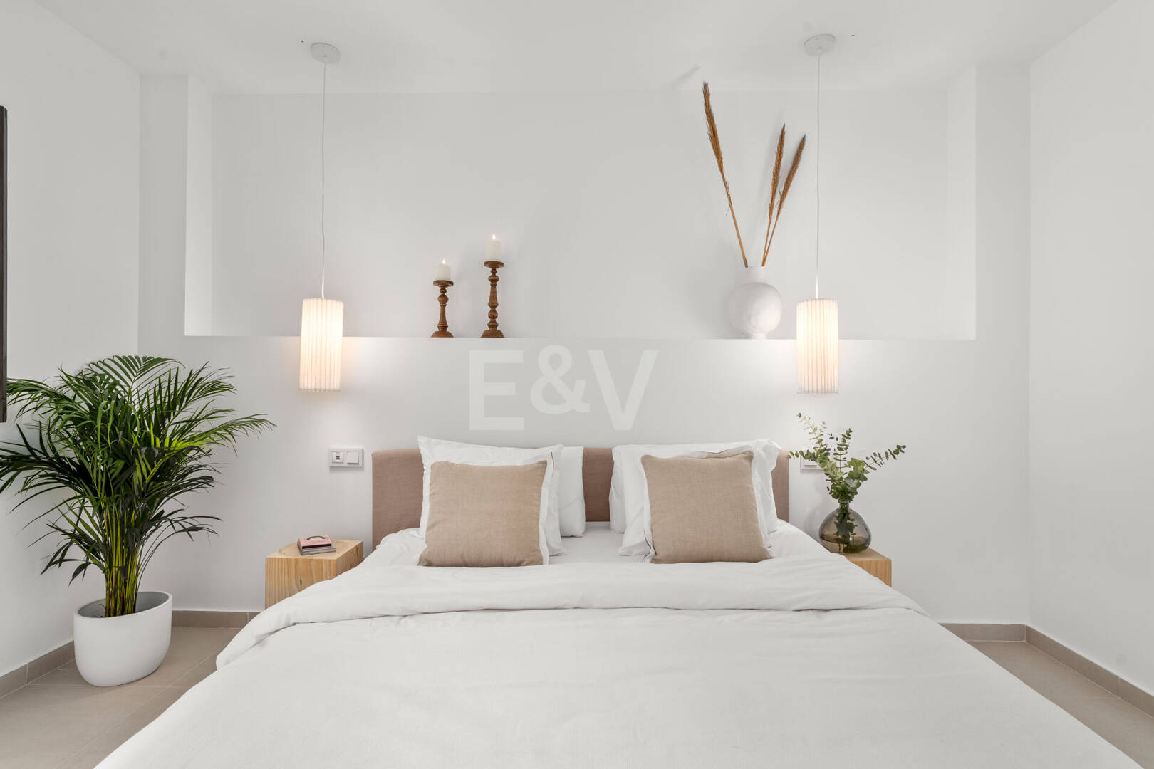 Skandy-Stil-Apartment mit Touristenlizenz und Meerblick von der Dachterrasse in Aldea Blanca, Nueva Andalucía