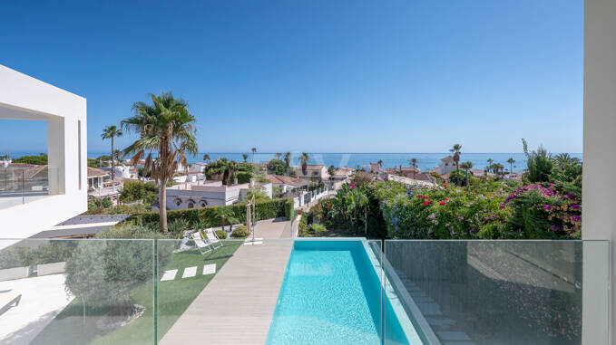 Samtida Villa Villa Villa Villa Villa Bara några steg från stranden i Marbella East