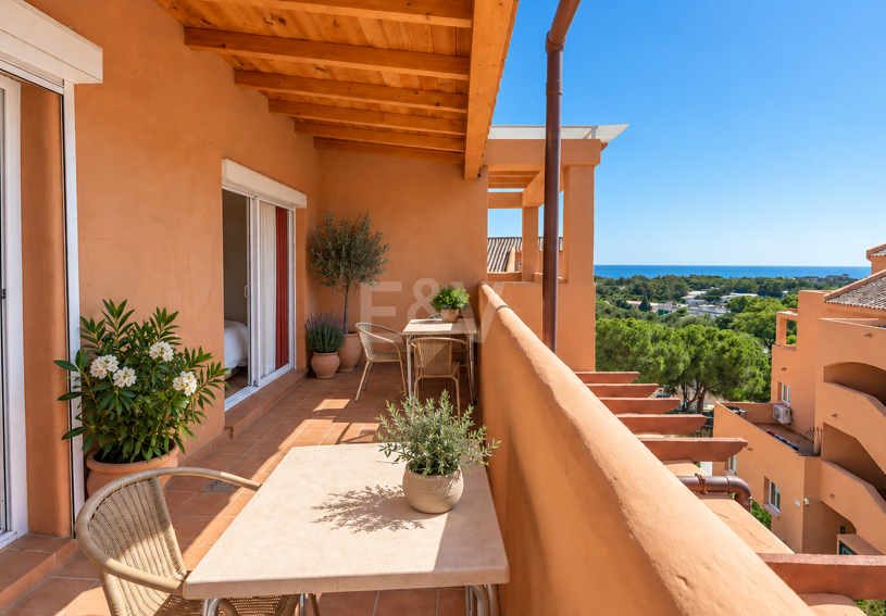 Apartment with sea views in Elviria-Marbella