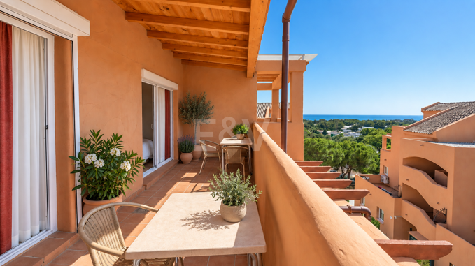 Apartment with sea views in Elviria-Marbella