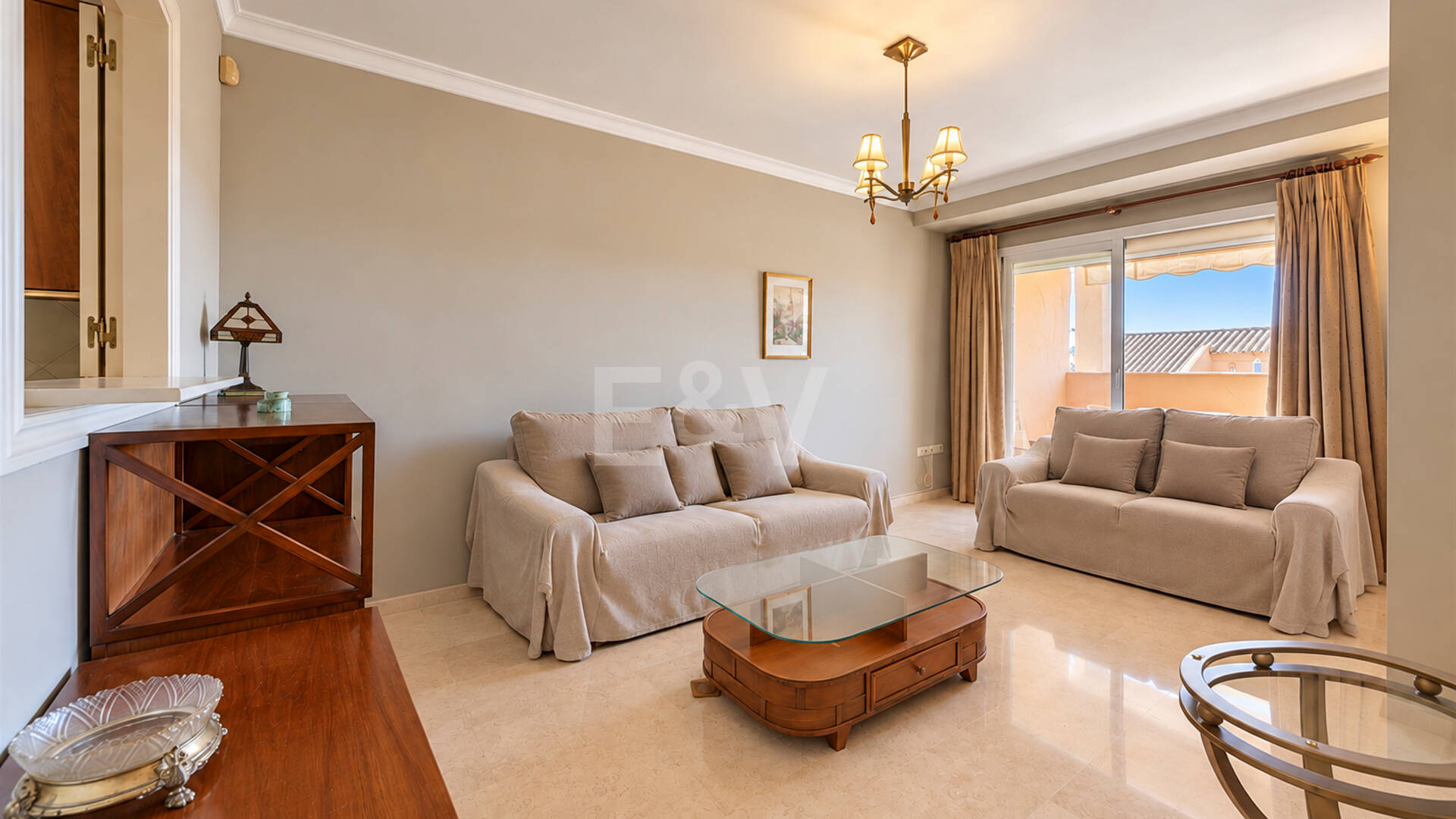 Apartment with sea views in Elviria-Marbella