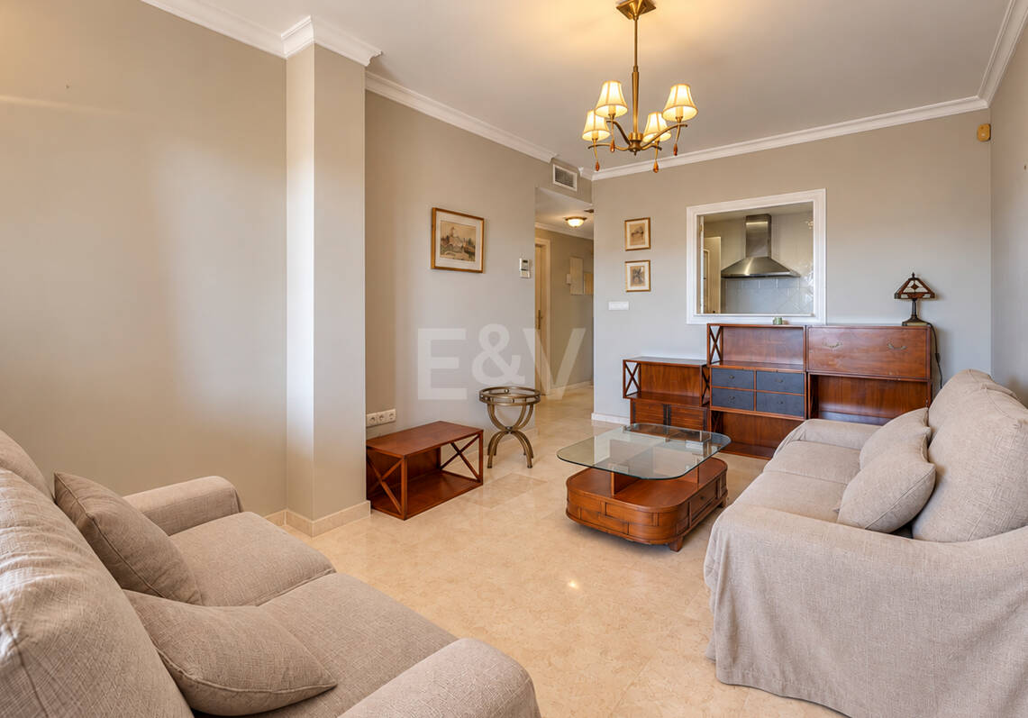 Apartment with sea views in Elviria-Marbella