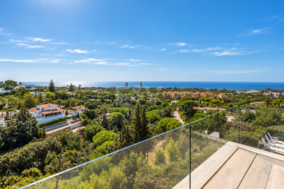 Luksusowa 7-sypialna willa z panoramicznymi widokiem na morze w Elvirii, Marbella