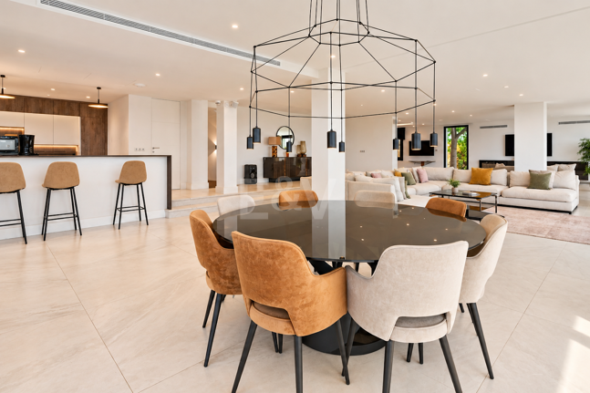 Luksusowa 7-sypialna willa z panoramicznymi widokiem na morze w Elvirii, Marbella