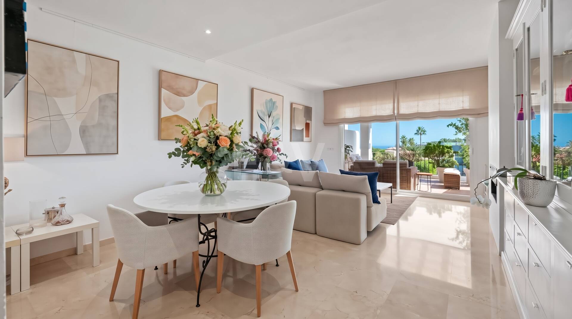 Penthouse Duplex avec vue panoramique imprenable sur la mer en communauté fermée à Nueva Andalucía