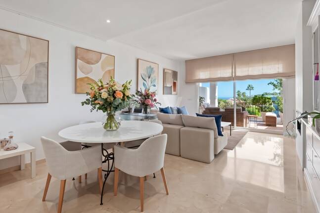 Penthouse Duplex avec vue panoramique imprenable sur la mer en communauté fermée à Nueva Andalucía