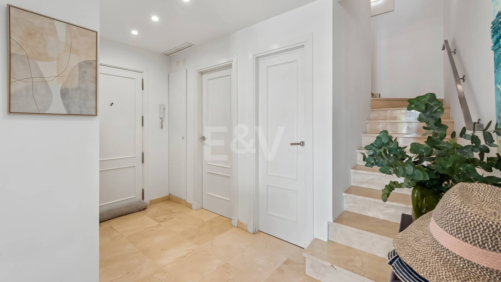 Penthouse Duplex avec vue panoramique imprenable sur la mer en communauté fermée à Nueva Andalucía