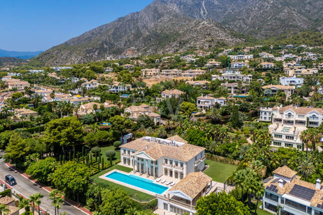 Wyjątkowy Palatial Estate z Grand Interior w Sierra Blanca, Marbella