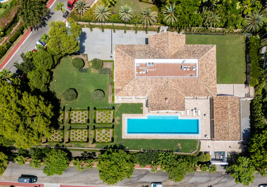Wyjątkowy Palatial Estate z Grand Interior w Sierra Blanca, Marbella