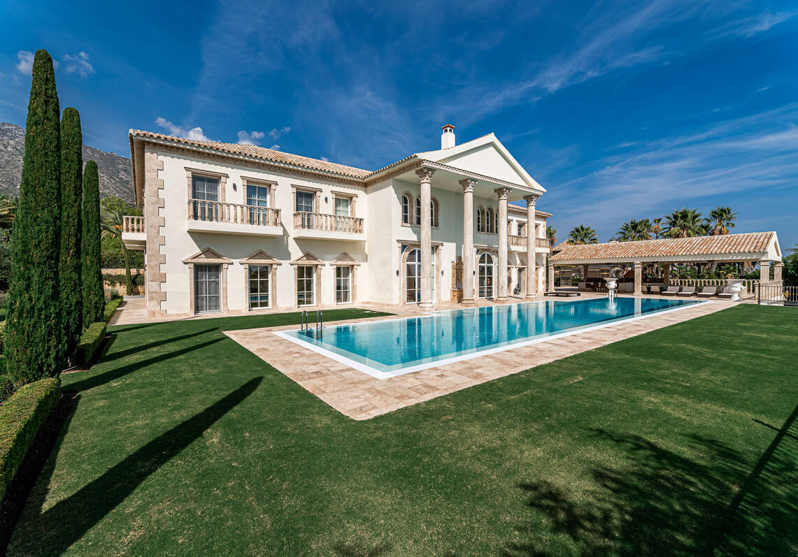 Wyjątkowy Palatial Estate z Grand Interior w Sierra Blanca, Marbella