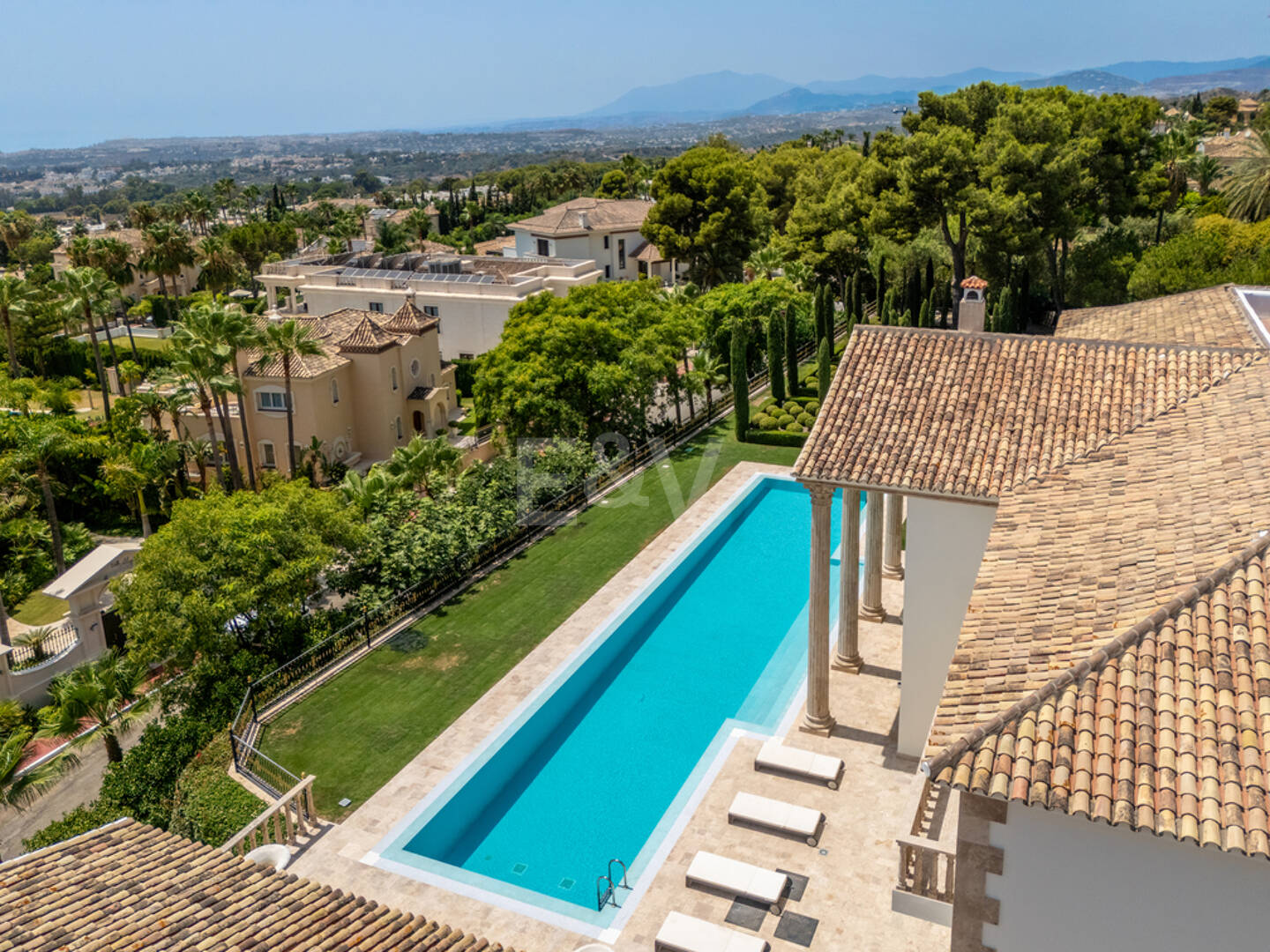 Wyjątkowy Palatial Estate z Grand Interior w Sierra Blanca, Marbella