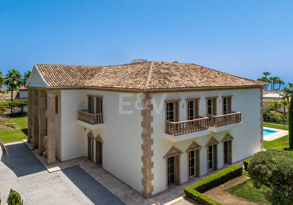 Wyjątkowy Palatial Estate z Grand Interior w Sierra Blanca, Marbella