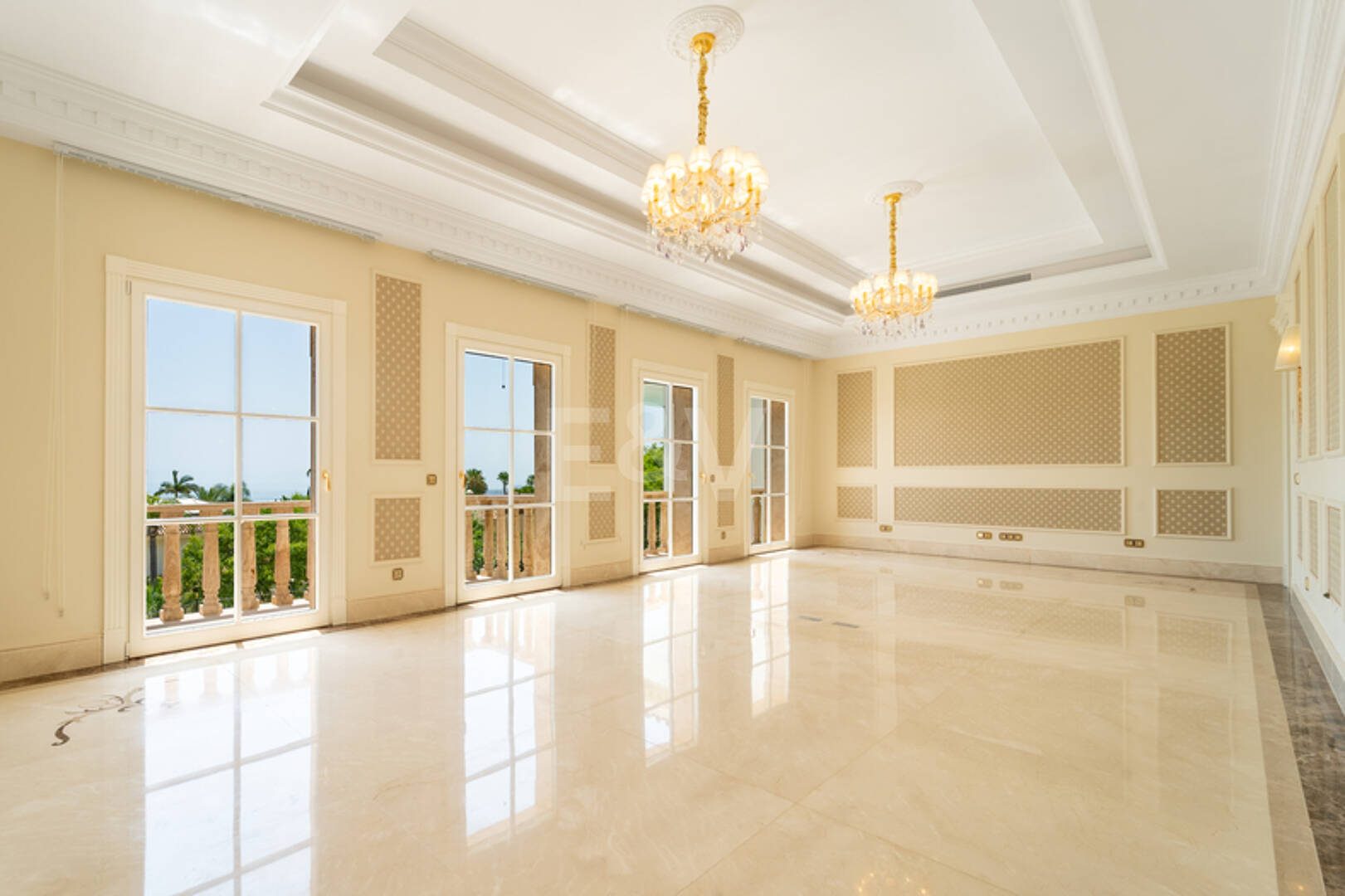 Wyjątkowy Palatial Estate z Grand Interior w Sierra Blanca, Marbella
