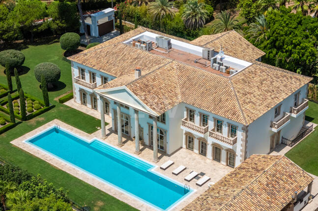 Wyjątkowy Palatial Estate z Grand Interior w Sierra Blanca, Marbella