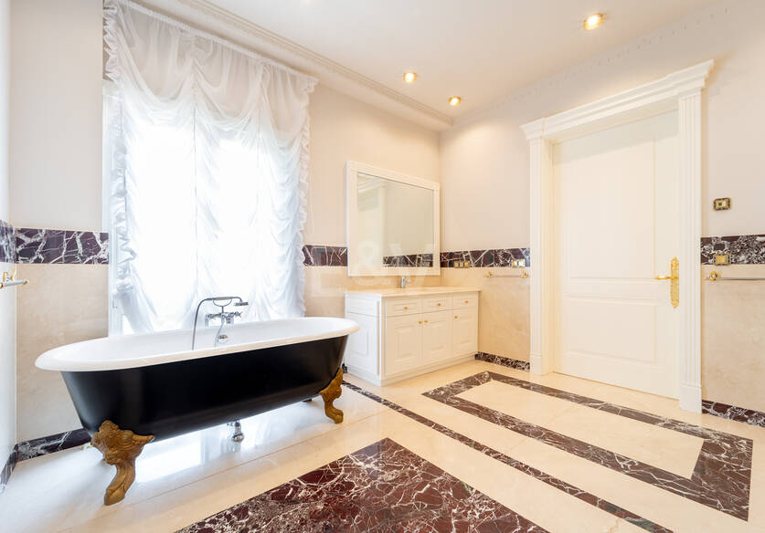 Wyjątkowy Palatial Estate z Grand Interior w Sierra Blanca, Marbella