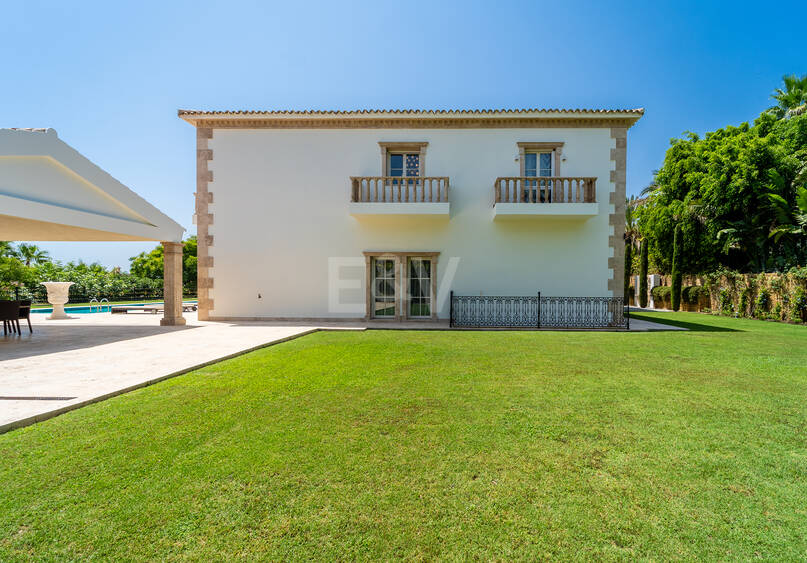 Wyjątkowy Palatial Estate z Grand Interior w Sierra Blanca, Marbella