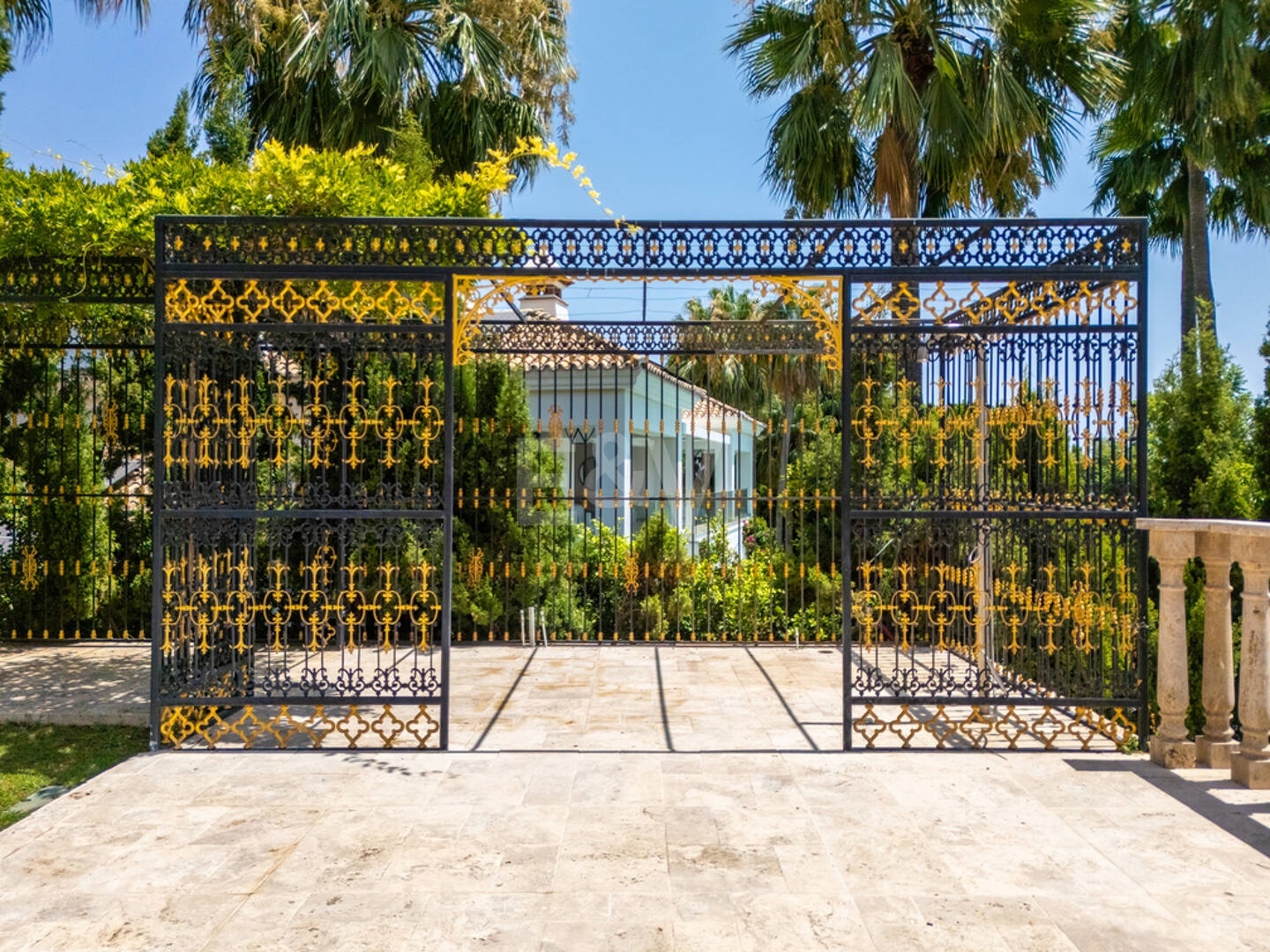 Wyjątkowy Palatial Estate z Grand Interior w Sierra Blanca, Marbella