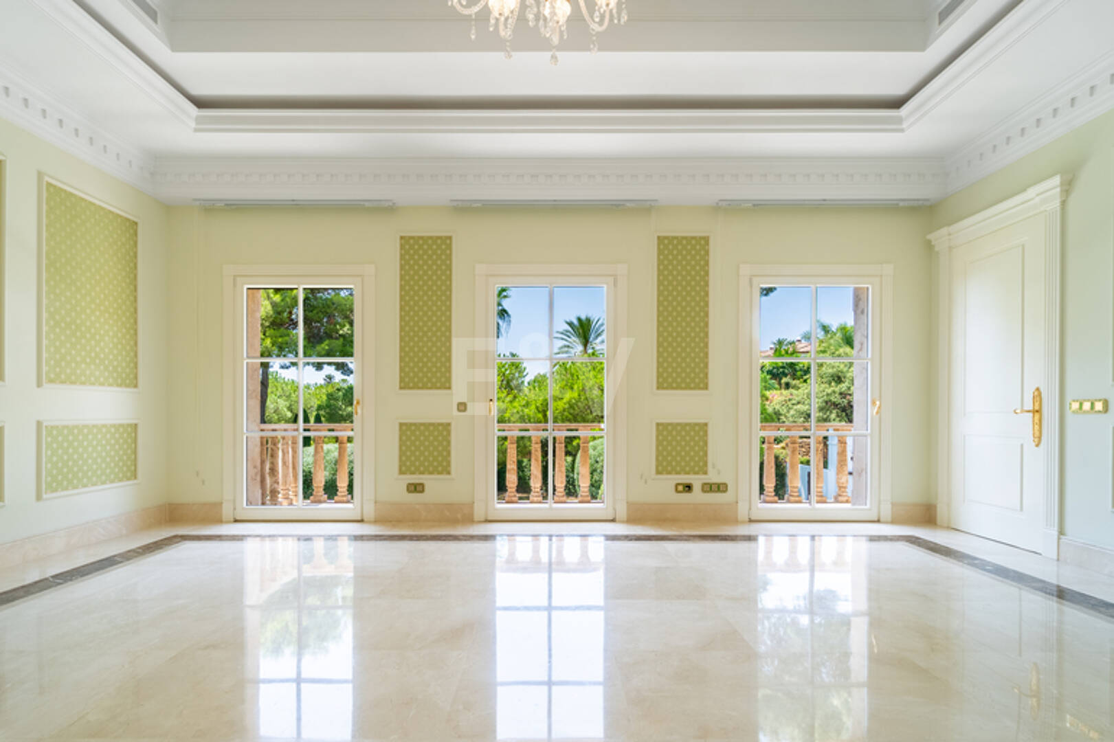 Wyjątkowy Palatial Estate z Grand Interior w Sierra Blanca, Marbella