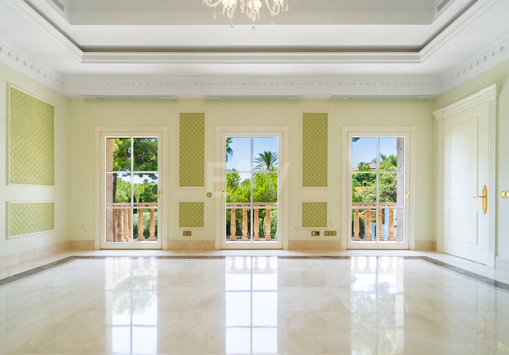 Wyjątkowy Palatial Estate z Grand Interior w Sierra Blanca, Marbella