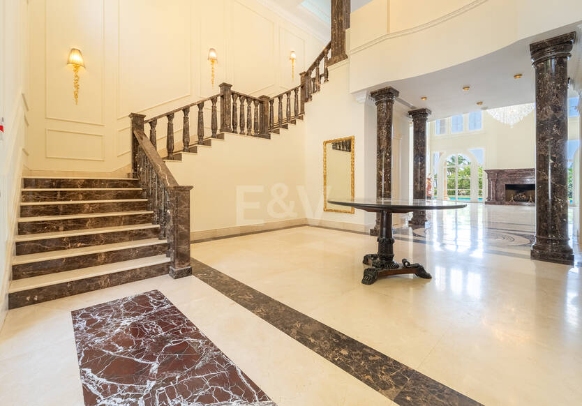 Wyjątkowy Palatial Estate z Grand Interior w Sierra Blanca, Marbella