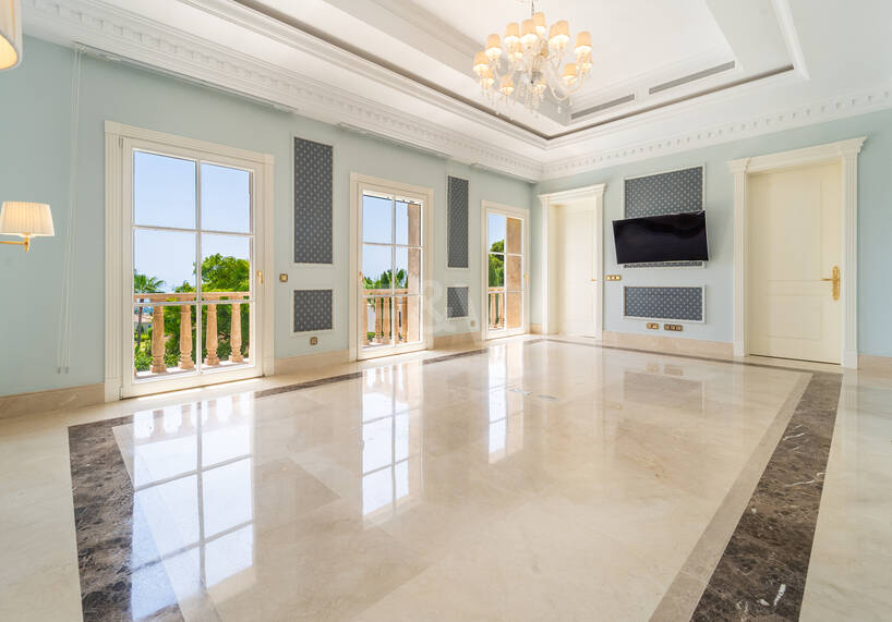 Wyjątkowy Palatial Estate z Grand Interior w Sierra Blanca, Marbella