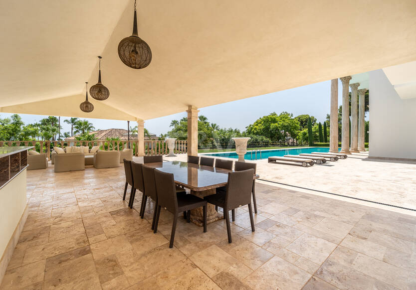 Wyjątkowy Palatial Estate z Grand Interior w Sierra Blanca, Marbella
