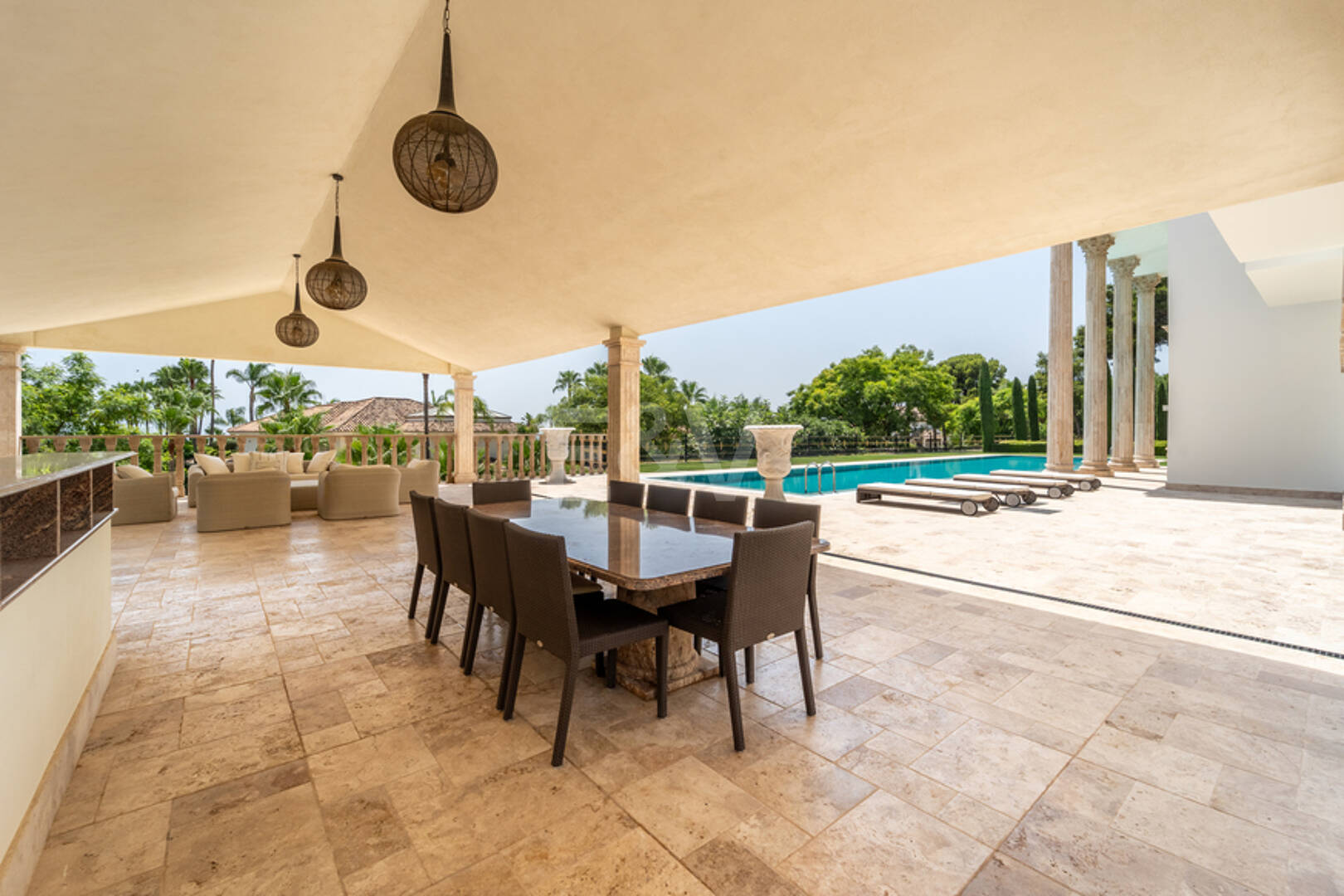 Wyjątkowy Palatial Estate z Grand Interior w Sierra Blanca, Marbella