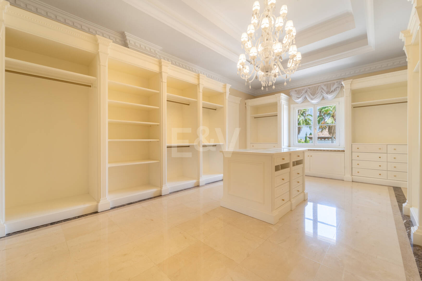 Wyjątkowy Palatial Estate z Grand Interior w Sierra Blanca, Marbella