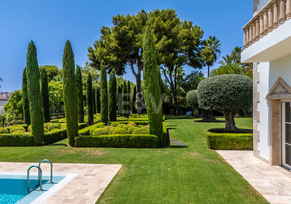 Wyjątkowy Palatial Estate z Grand Interior w Sierra Blanca, Marbella