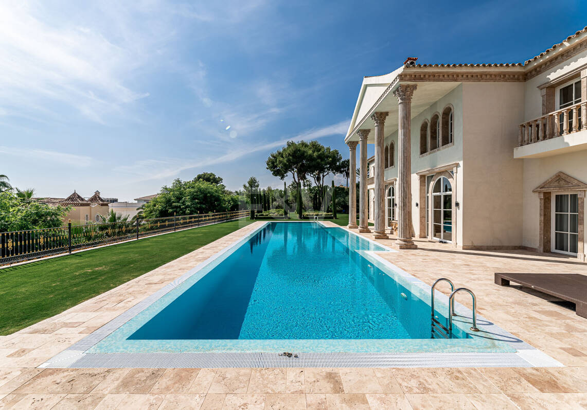 Wyjątkowy Palatial Estate z Grand Interior w Sierra Blanca, Marbella