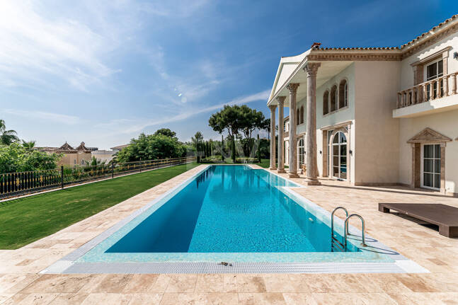 Wyjątkowy Palatial Estate z Grand Interior w Sierra Blanca, Marbella