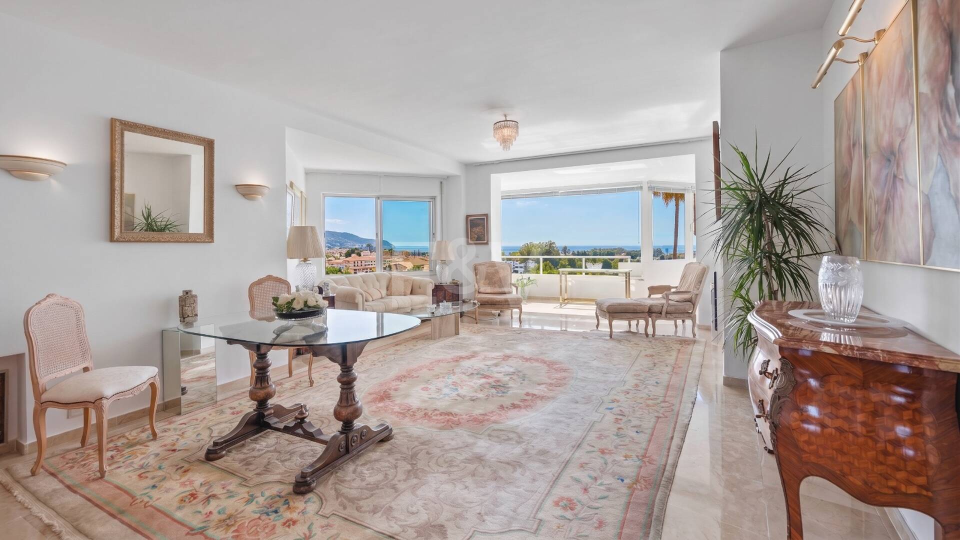 Appartement avec vue sur la mer panoramique à Guadalmina Alta