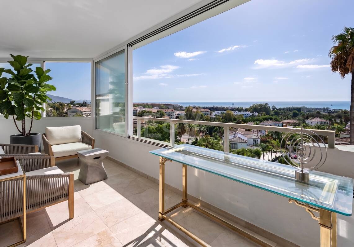 Appartement avec vue sur la mer panoramique à Guadalmina Alta