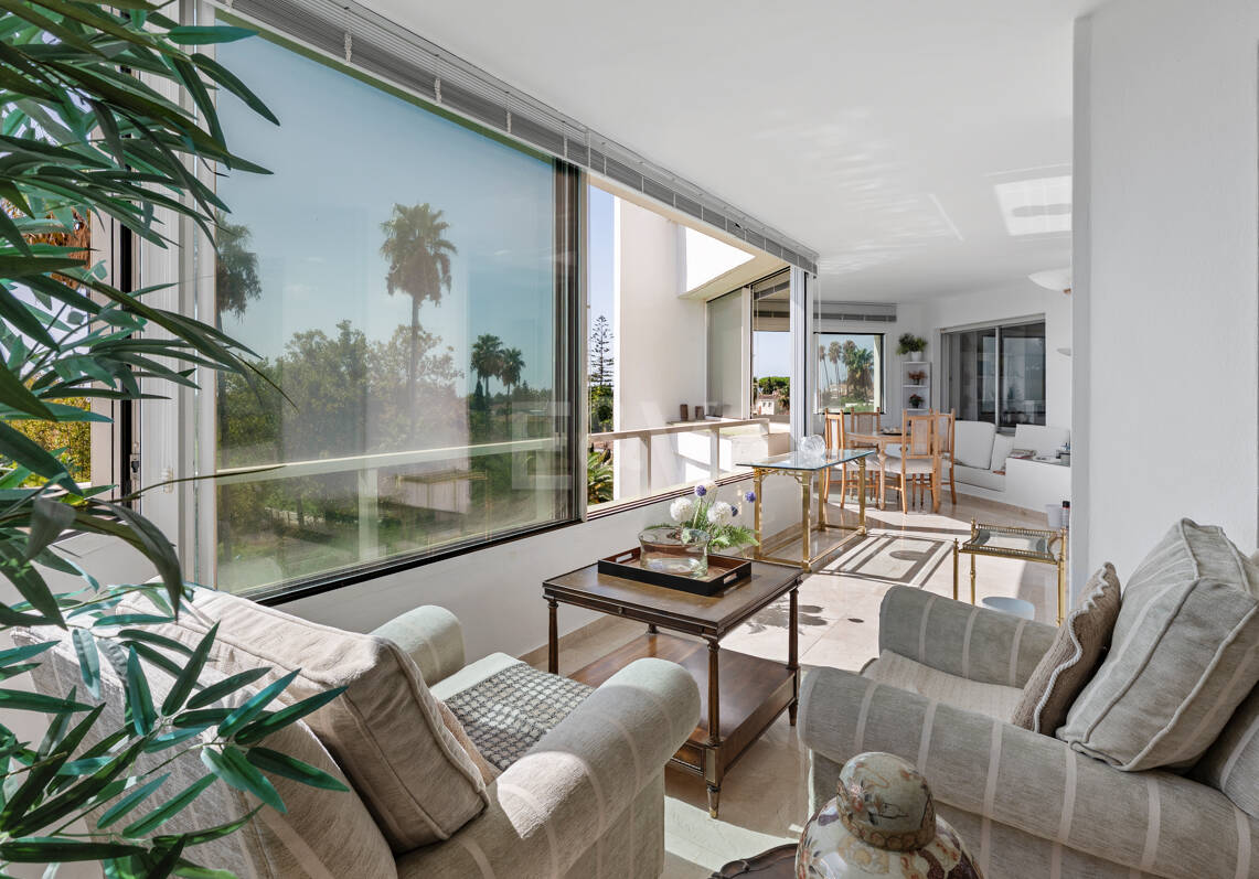 Appartement avec vue sur la mer panoramique à Guadalmina Alta