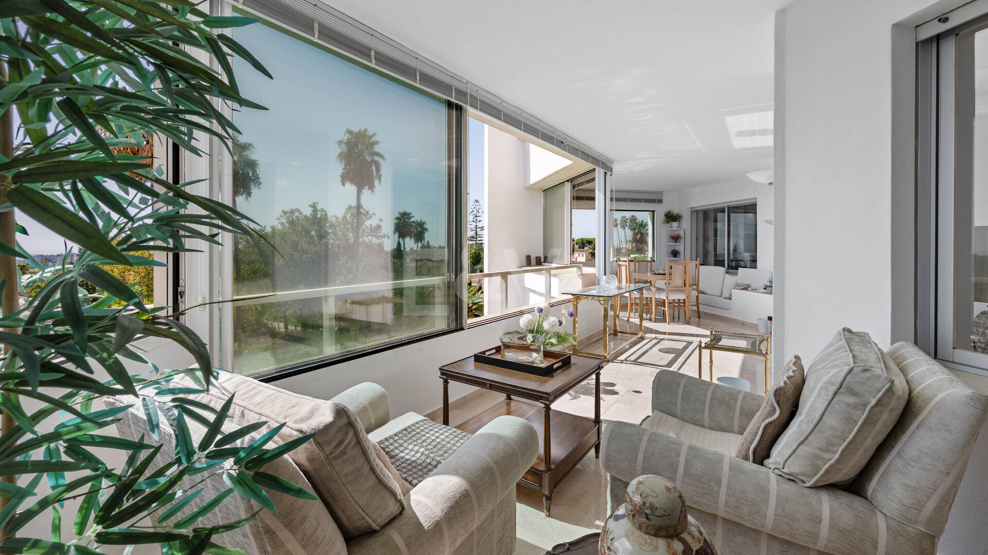 Appartement avec vue sur la mer panoramique à Guadalmina Alta