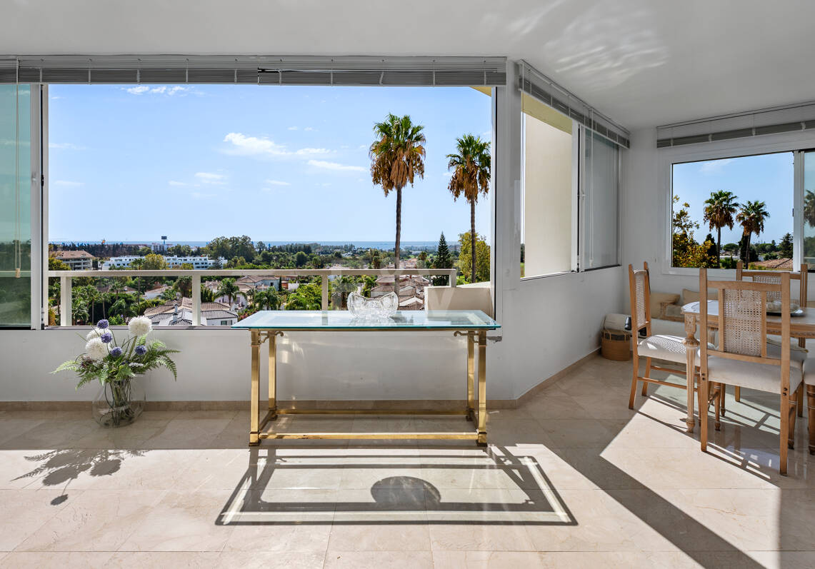 Appartement avec vue sur la mer panoramique à Guadalmina Alta