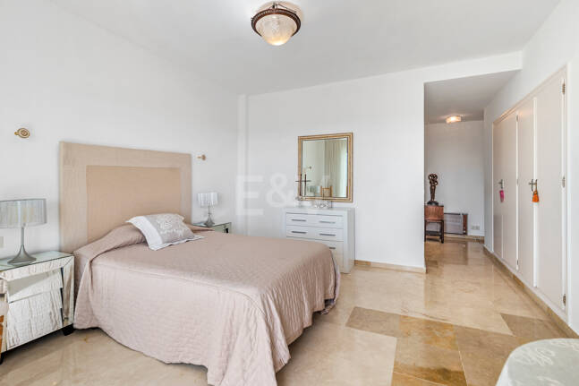 Appartement avec vue sur la mer panoramique à Guadalmina Alta