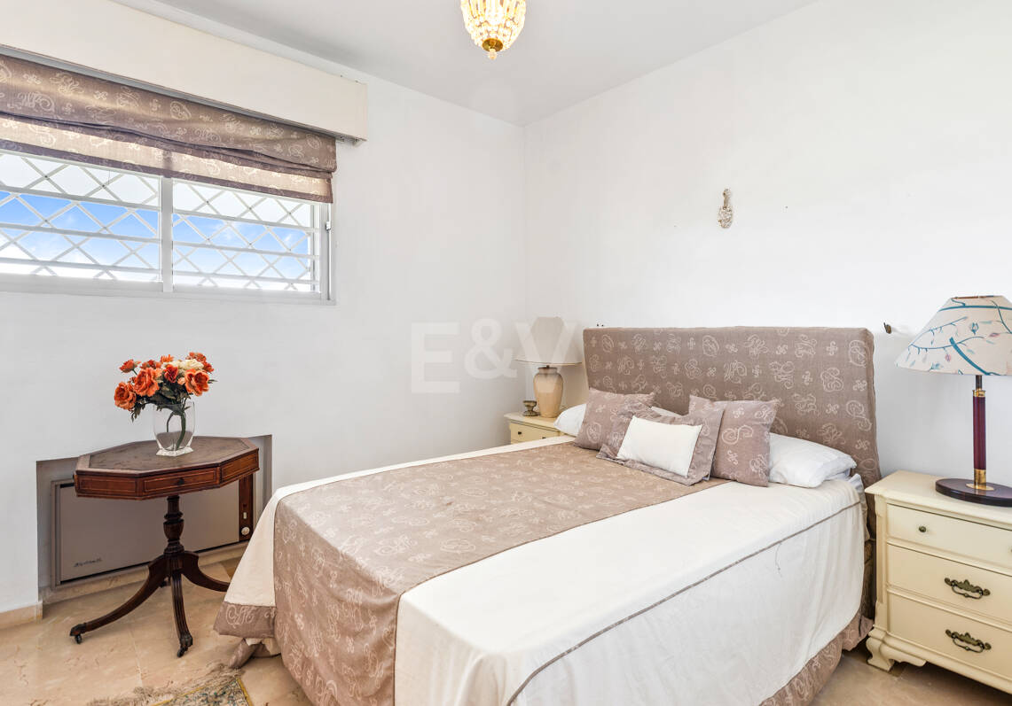 Appartement avec vue sur la mer panoramique à Guadalmina Alta